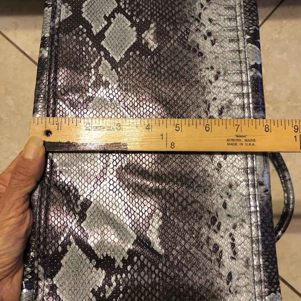 Large Women’s Travel Bag NWT - Picture 7 of 7
